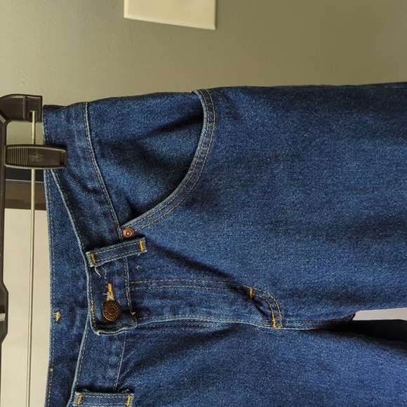 VTG Lee jeans, size 26. Already hemmed. 💯 cotton. - Picture 2 of 4